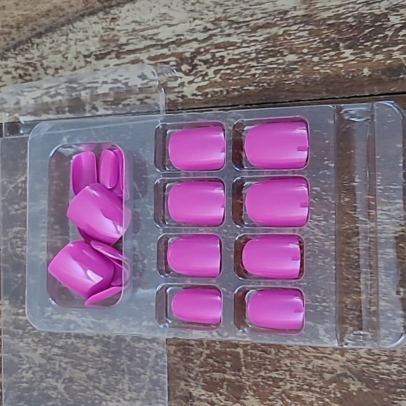 2/$16 Short Bright Pink Press On Nails - Picture 9 of 9